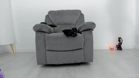 Nadia online show from March 14, 3:57 pm