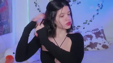 Snapshot of secretqueen_x chatting on March 2, 6:27 am Anna online show from March 2, 6:27 am