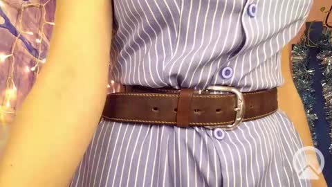 Helen online show from December 20, 1:33 pm