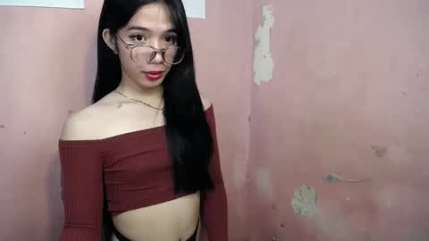 Snapshot of seductive_abia chatting on March 4, 6:07 pm JUST CALL ME ABIA online show from March 4, 6:07 pm