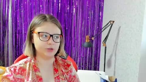 Snapshot of seductive_she_wolf chatting on January 28, 12:22 pm seductive_she_wolf online show from January 28, 12:22 pm