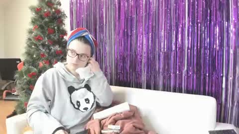 Snapshot of seductive_she_wolf chatting on January 15, 1:34 am seductive_she_wolf online show from January 15, 1:34 am