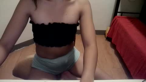 Snapshot of seductive_sheila20 chatting on October 14, 12:24 am seductive_sheila20 online show from October 14, 12:24 am
