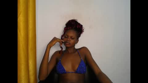 seductive_sugar247 online show from May 29, 4:43 am