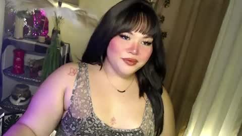 seductivecurvesxxx online show from July 28, 6:20 pm