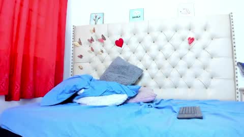 selena_beautyy online show from April 6, 6:53 pm