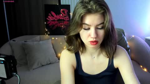 Snapshot of selena_grey_ chatting on February 7, 1:04 am Selena online show from February 7, 1:04 am