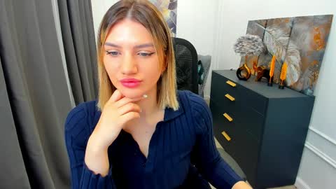 selenaemoore online show from March 26, 3:52 am