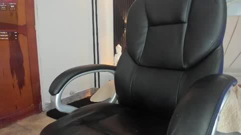 selene_diior online show from May 26, 2:16 pm