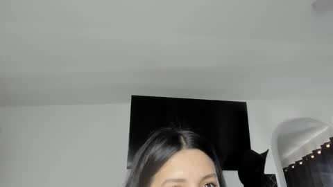 Alejandra  online show from February 28, 2:05 pm