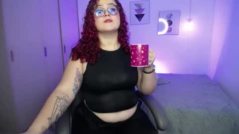 selene_rouse_ online show from March 22, 10:49 pm
