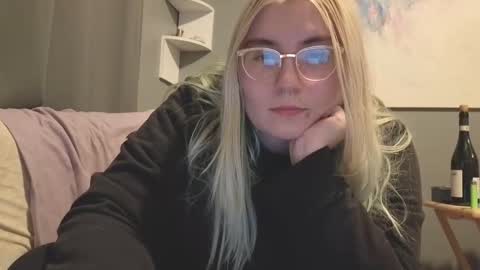 Selene online show from March 19, 1:21 am