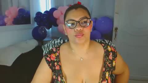 Snapshot of selenna1 chatting on March 5, 2:45 pm Selenna1 online show from March 5, 2:45 pm
