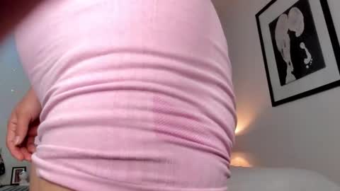 S e l e n a h online show from March 3, 11:49 am