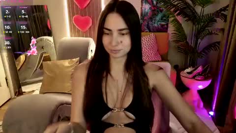 I am Lina online show from July 28, 12:01 pm