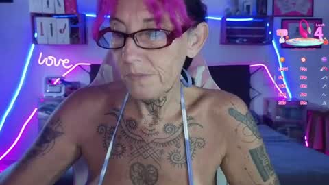 Selvaggia Del Caribe online show from July 13, 4:30 pm