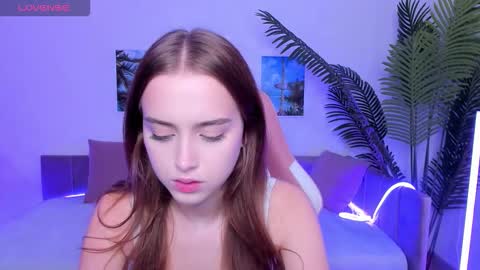 Emily  online show from September 26, 8:34 am