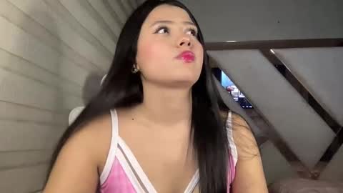 Snapshot of sensual_little_angel chatting on February 19, 2:23 am Nataly online show from February 19, 2:23 am