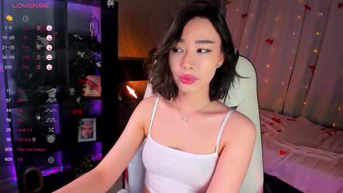 Kiki online show from February 26, 4:06 pm