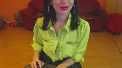 Snapshot of sensualmyra chatting on March 1, 3:05 pm sensualmyra online show from March 1, 3:05 pm