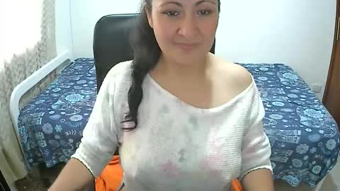 Snapshot of senthix1983 chatting on October 17, 6:00 pm senthix heyy promo en OnlyFans aprovecha 85 descuento online show from October 17, 6:00 pm