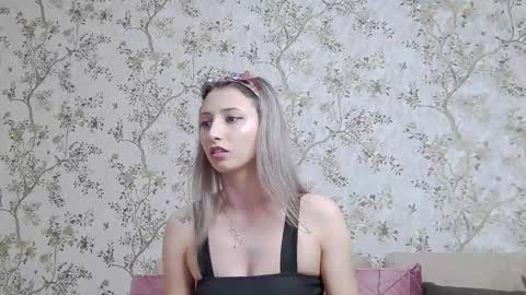 Snapshot of serayarose_ chatting on September 26, 4:26 pm serayarose_ online show from September 26, 4:26 pm