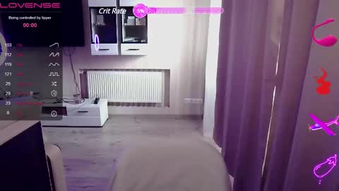 serenamilss online show from March 3, 10:21 am