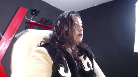 serenamystsh online show from November 3, 8:13 pm