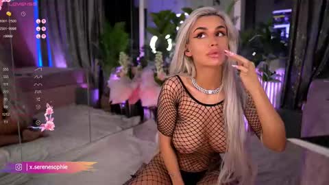 Serene Sophiex online show from March 4, 9:00 pm