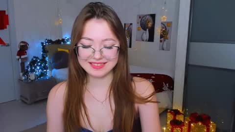 Snapshot of sereneflame chatting on January 16, 10:21 am Ophelia online show from January 16, 10:21 am