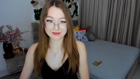 Snapshot of sereneflame chatting on January 31, 4:06 pm Ophelia online show from January 31, 4:06 pm
