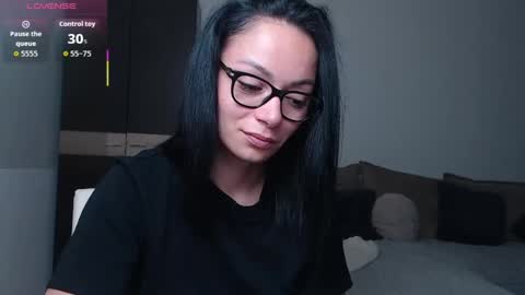 SereneSophi online show from June 9, 2:22 am