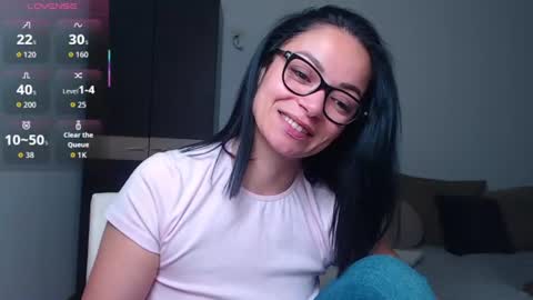 SereneSophi online show from June 14, 3:52 am