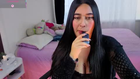 Serenna Cruz online show from January 7, 9:18 pm