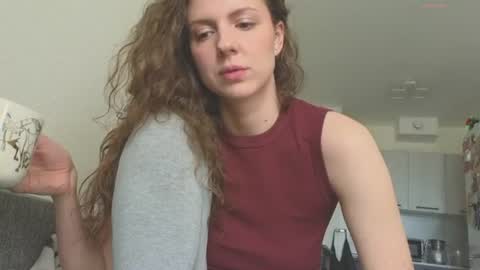 Hey Guys and Girls non-binary personalities  Im Sereta online show from June 10, 10:14 am