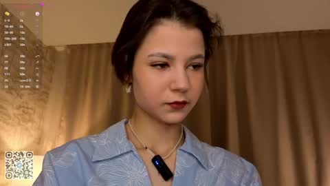 Melissa online show from June 18, 6:24 pm