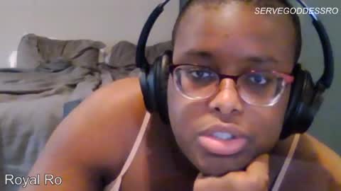 servegoddessro online show from June 26, 6:09 pm
