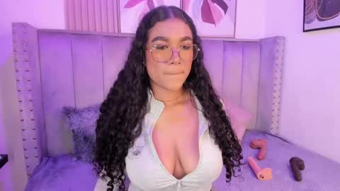 Danna  online show from April 18, 2:47 am