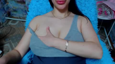 Snapshot of seu_cute chatting on October 1, 12:32 pm seu_cute online show from October 1, 12:32 pm