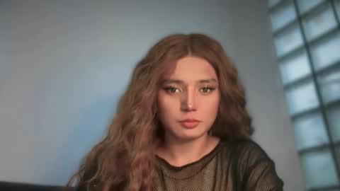 Hi im anne online show from November 23, 10:33 pm