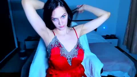 sexqueen1111 online show from July 19, 1:19 am