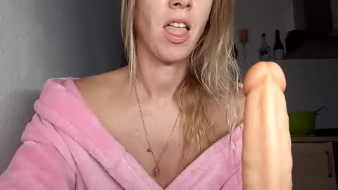 Verona online show from June 11, 2:22 am