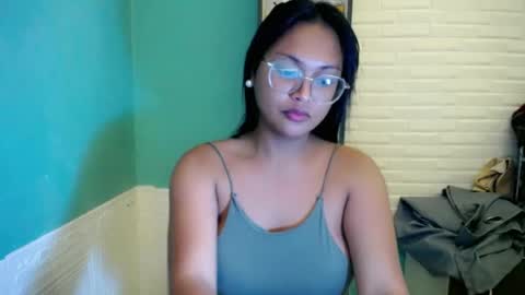 sexuallyattractive_mae online show from July 3, 6:03 pm