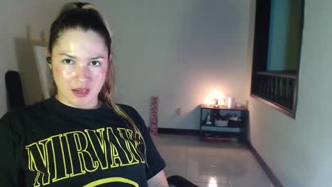 Snapshot of sexwwoman chatting on December 28, 12:15 am CHIARA online show from December 28, 12:15 am