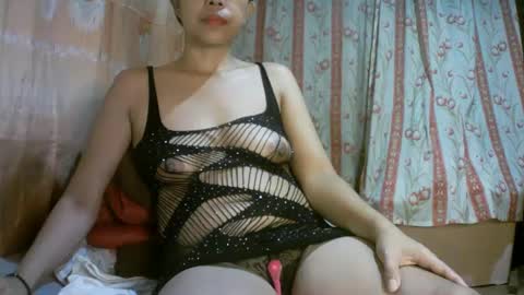 Snapshot of sexxiemegummi chatting on February 17, 1:15 am Megummi or Meg online show from February 17, 1:15 am