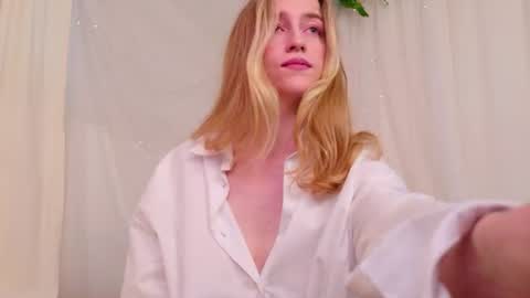 Hannah Monica Annie Andrea Eva Lina Linda online show from July 10, 5:24 pm