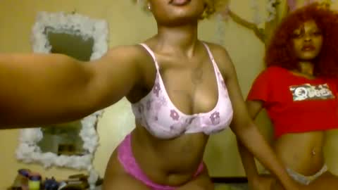 sexxy_daisyy online show from November 16, 10:10 pm