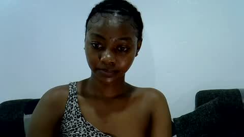 vicky online show from June 22, 1:30 pm