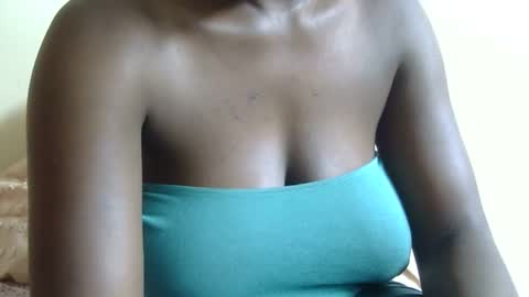 Snapshot of sexxy_maya1 chatting on September 30, 8:20 am sexxy_maya1 online show from September 30, 8:20 am