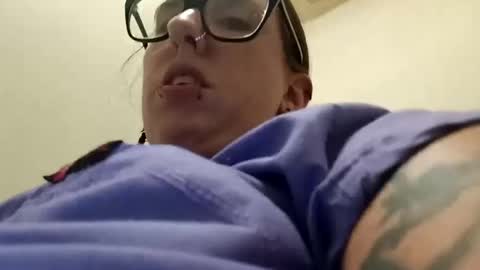 Snapshot of sexxy_see_93 chatting on September 17, 7:23 pm sexxy_see_93 online show from September 17, 7:23 pm